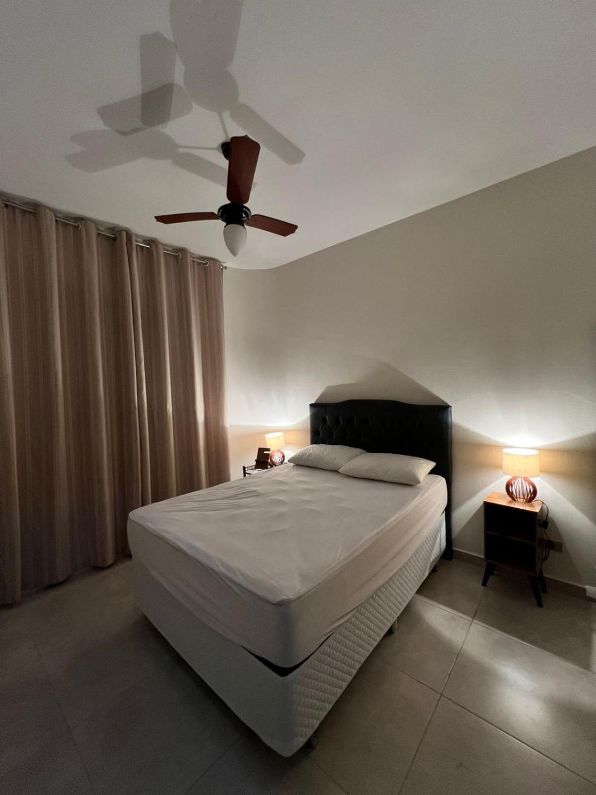 Apartamento Amplo E Belissimo! - 3 Quadras Do Mar! Guarujá Exteriör bild
